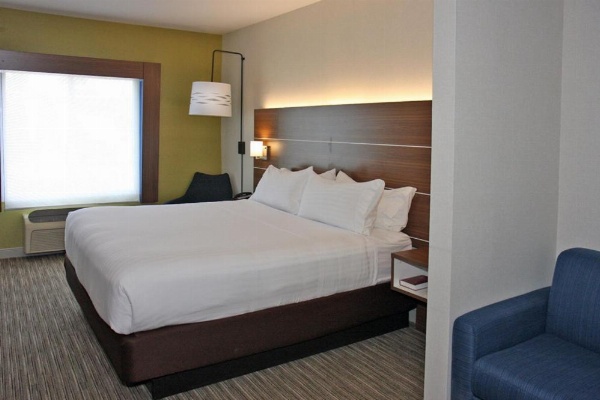 Holiday Inn Express Branford-New Haven by IHG image 16