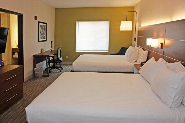 Holiday Inn Express Branford-New Haven by IHG image 29