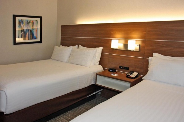 Holiday Inn Express Branford-New Haven by IHG image 47