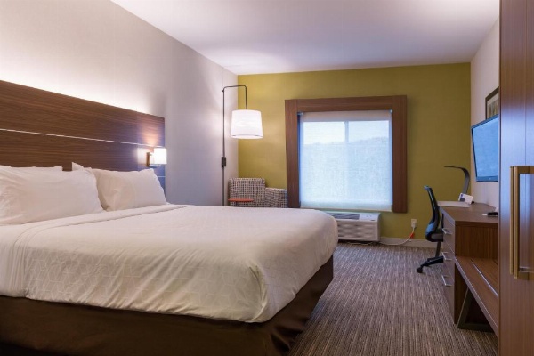 Holiday Inn Express Branford-New Haven by IHG image 7